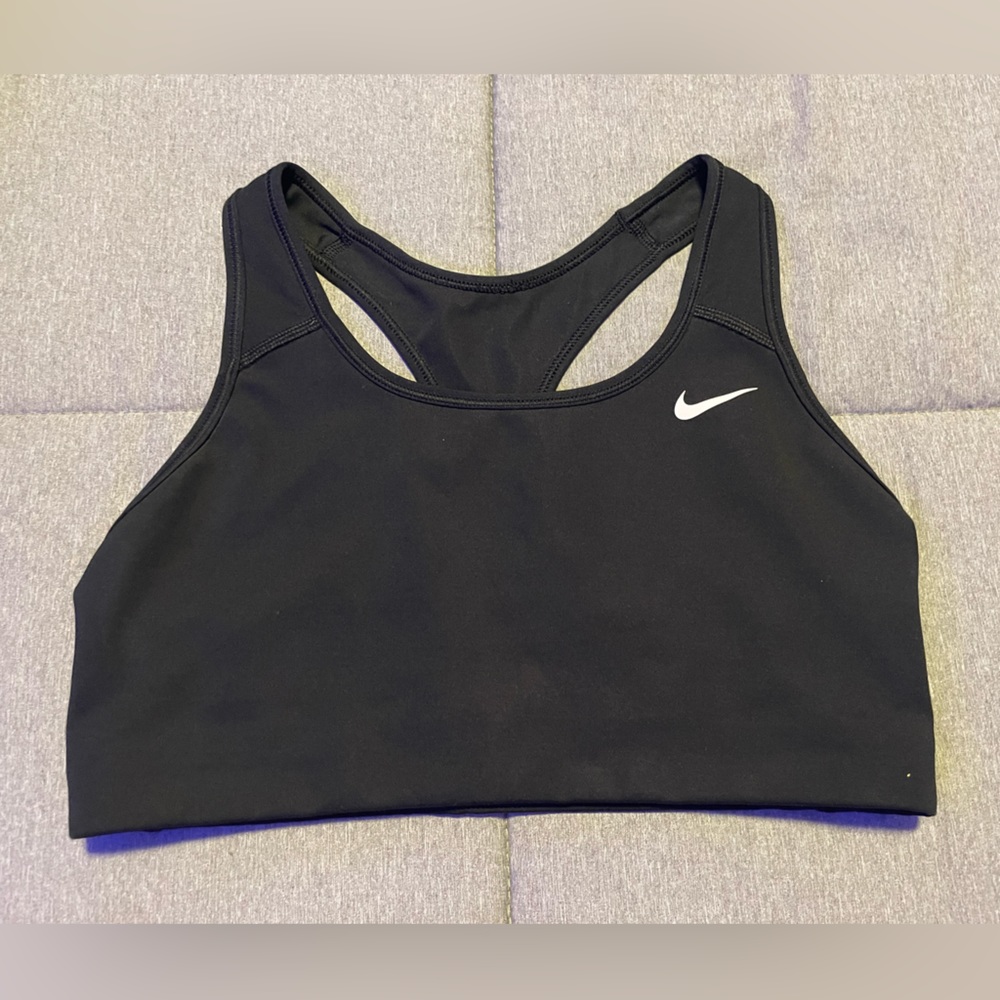 Nike Swoosh Medium support